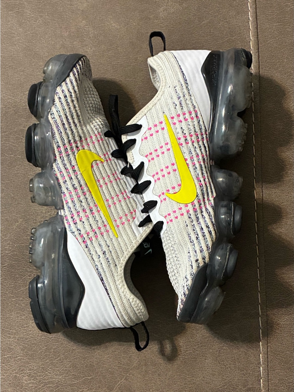 Nike Air VaporMax Flyknit 3 GS Sneaker BQ5238-102 White Black Yellow 6Y